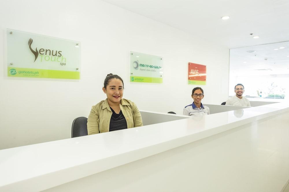 고 호텔스 티모그 케손시티 외부 사진
